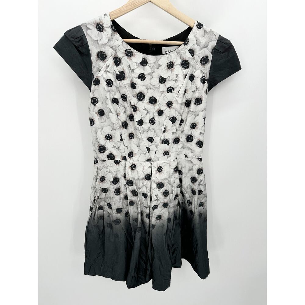 Milly Ombre Camellia Coco Dress Women Size 8 Black White Floral Cap Sleeve Mini